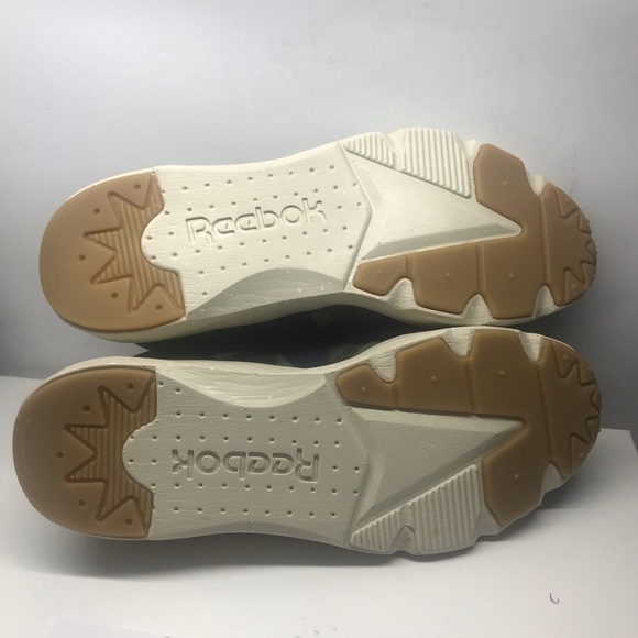 New REEBOK FURYLITE  SR BLACK FLOWERS WOMANS RUNER - Picture 4 of 4